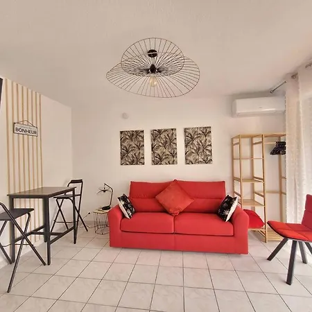 Lucia - Vue Apartment *